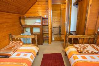 Проживание в семье Lara Rooms Жабляк Стандартный двухместный номер с 2 отдельными кроватями и общей ванной комнатой-5