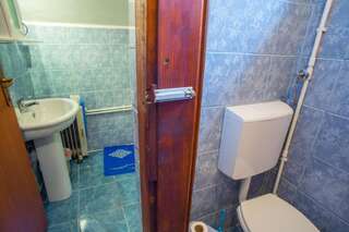 Проживание в семье Lara Rooms Жабляк Трехместный номер с основными удобствами и общей ванной комнатой-14